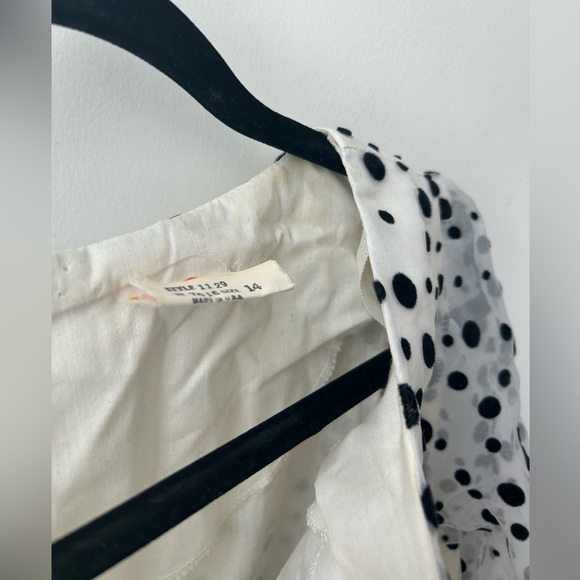 Black and White Sundress with Bishop Sleeves and Square Neck - Picture 13 of 14